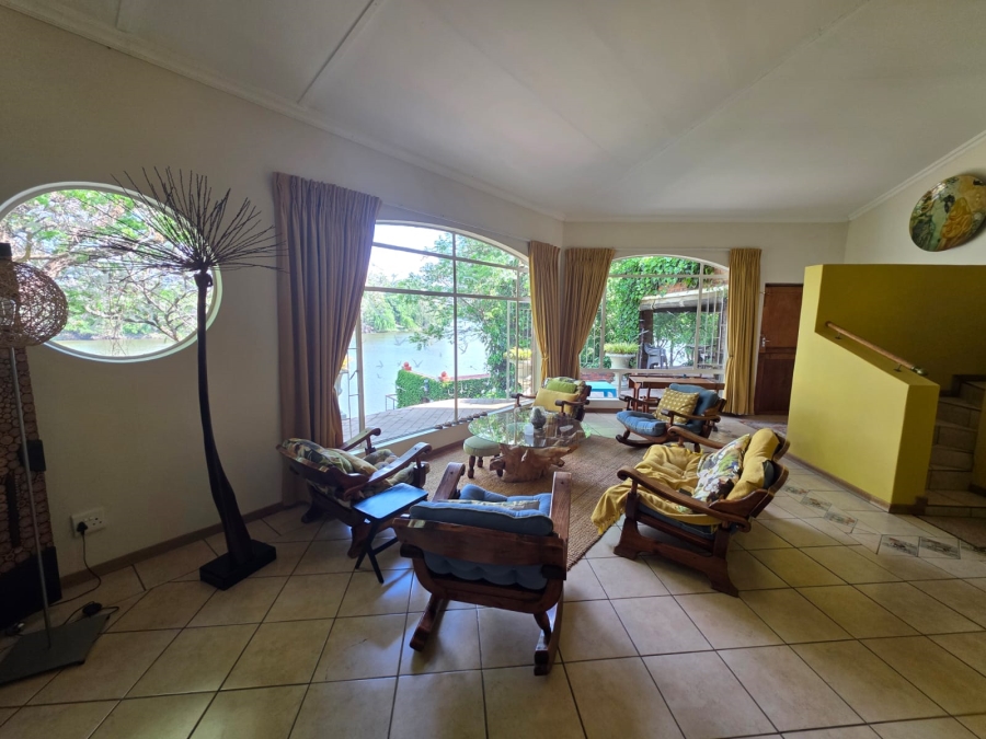 4 Bedroom Property for Sale in Lindequesdrif North West